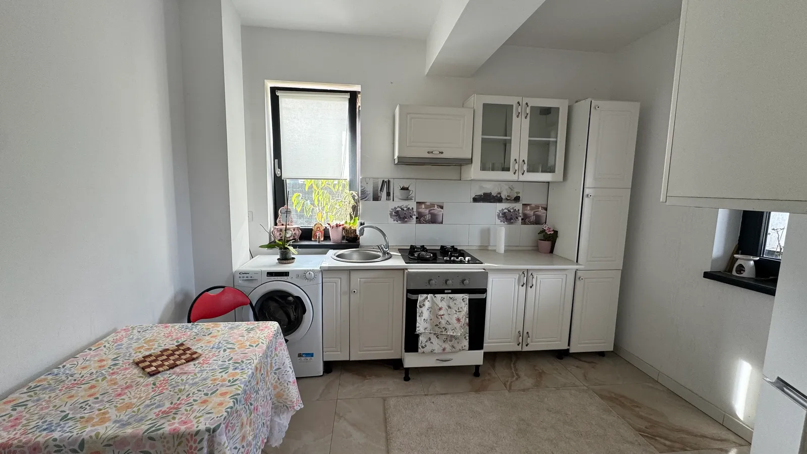 Fotografie 7 – Jumătate de duplex cu 3 camere în Otopeni, 120 m² și teren de 160 m², Otopeni