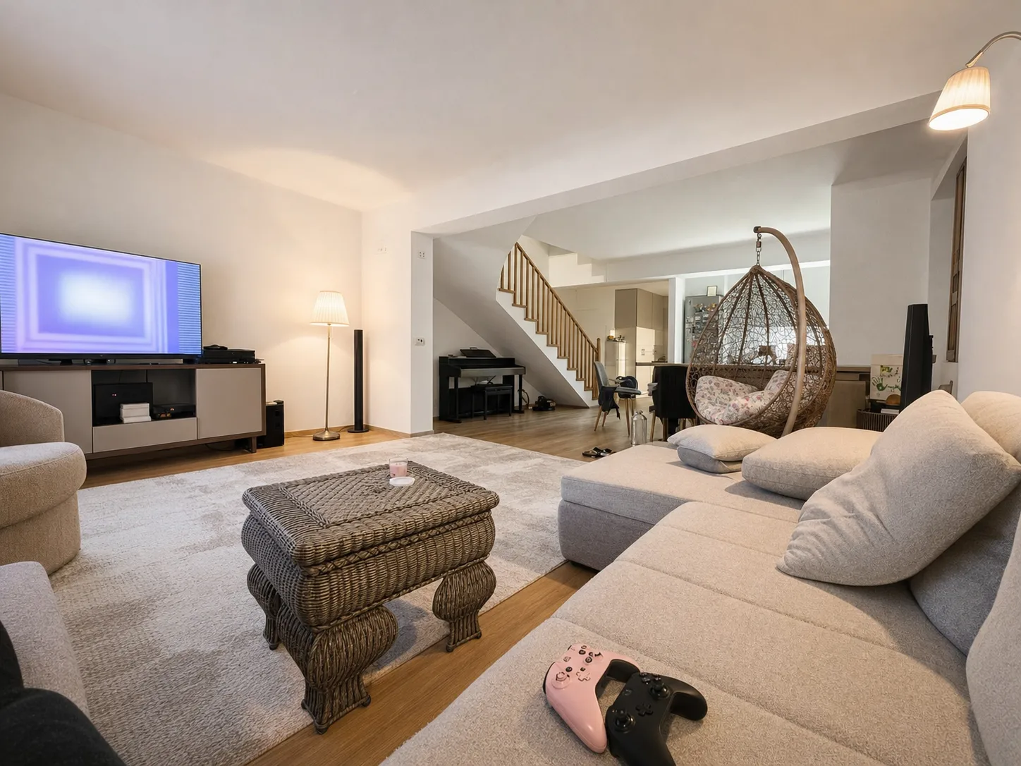 Fotografie – Jumătate de duplex cu 4 camere în Otopeni, zona Odăile, 126 m² și teren de 240 m², Odăile · Otopeni