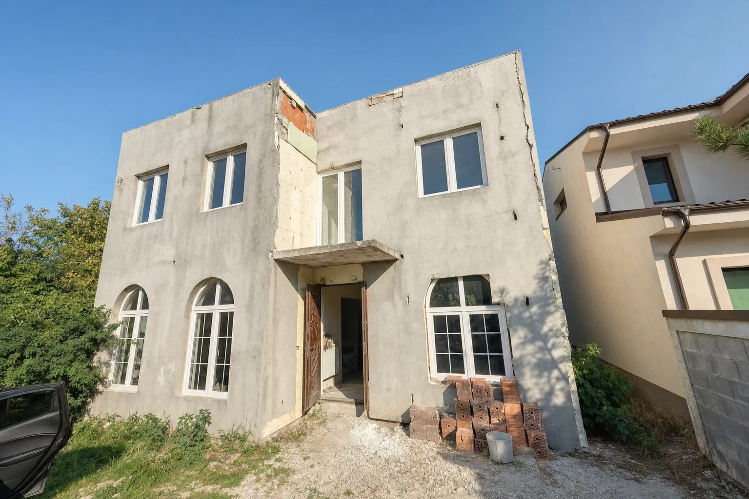 Fotografie – Casă P+1 la gri în Mogoșoaia, 150 m² și teren de 241 m², Mogoșoaia · Ilfov