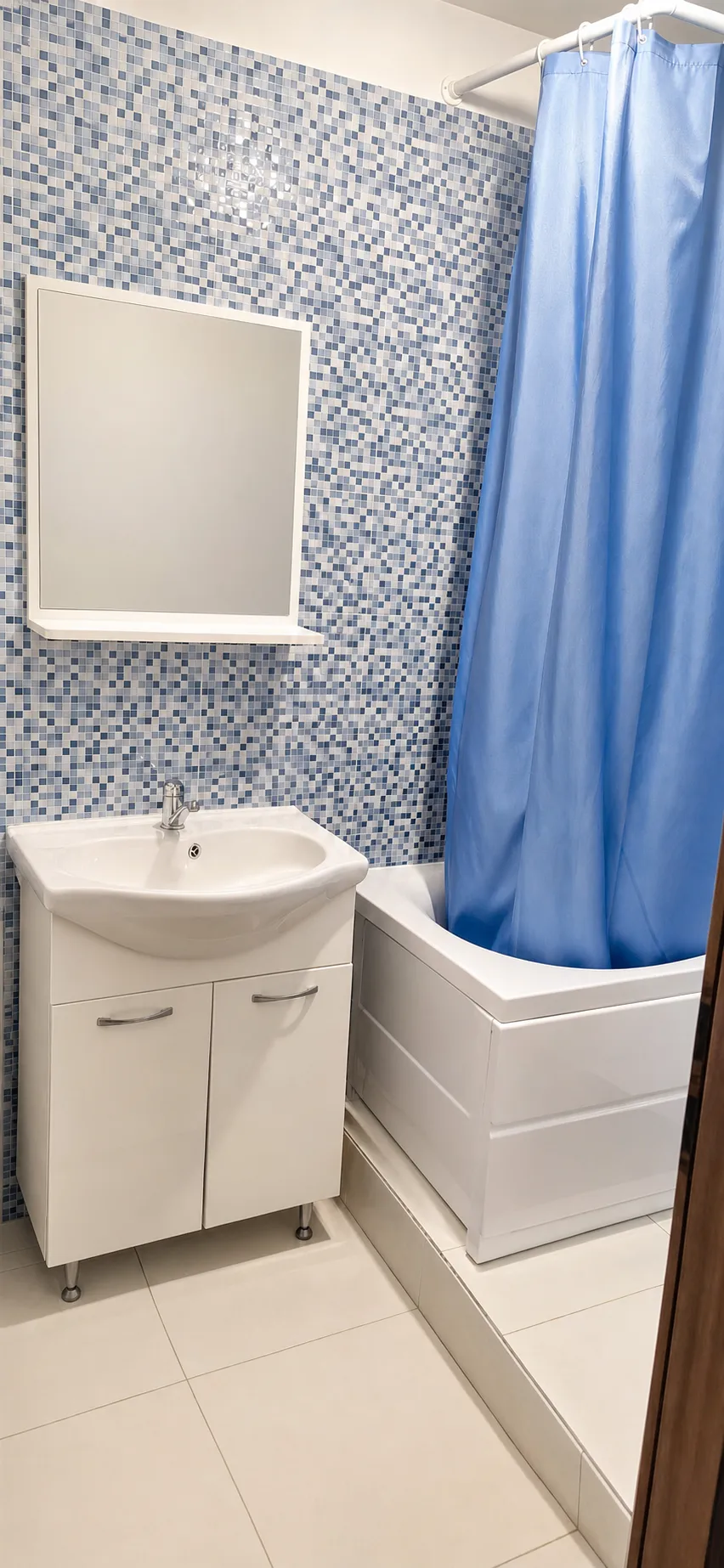 Fotografie – Apartament cu 3 camere decomandat în Tunari, 69 m², renovat, Tunari, aproape de parc și piață