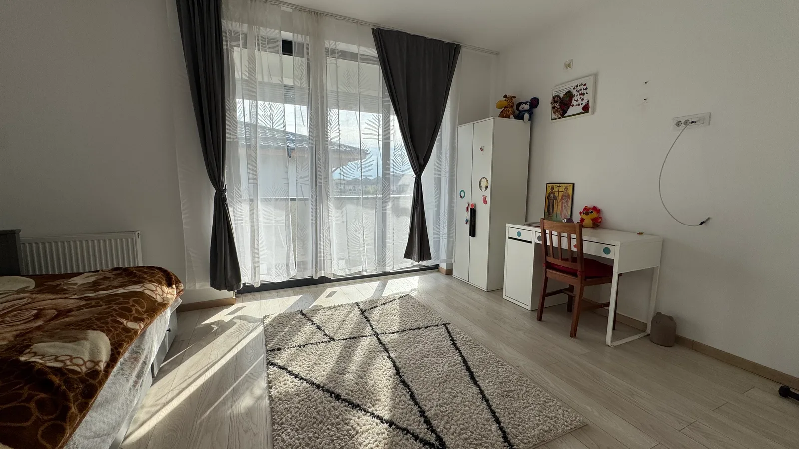 Fotografie 11 – Jumătate de duplex cu 3 camere în Otopeni, 120 m² și teren de 160 m², Otopeni