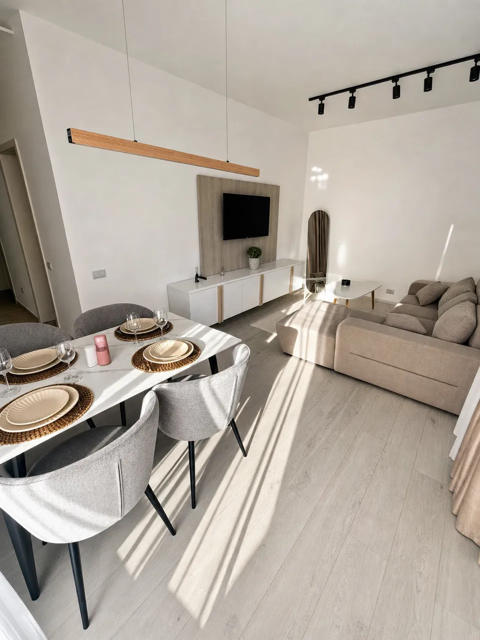 Apartament 3 camere, Otopeni, Str. 23 August