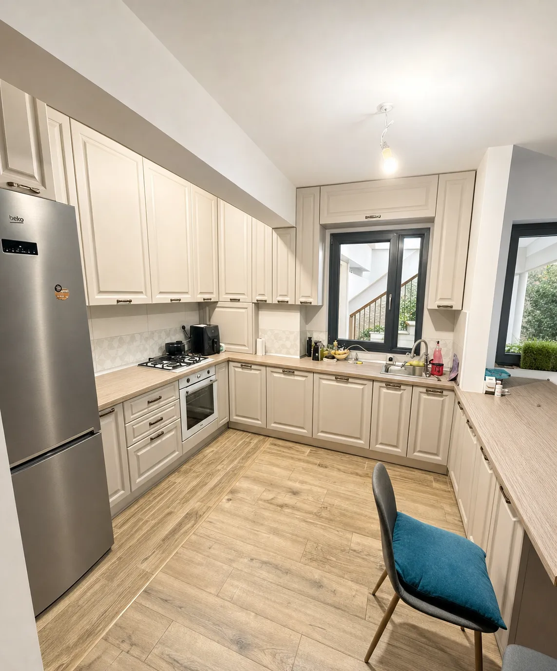 Fotografie – Jumătate de duplex cu 4 camere în Otopeni, zona Odăile, 126 m² și teren de 240 m², Odăile · Otopeni