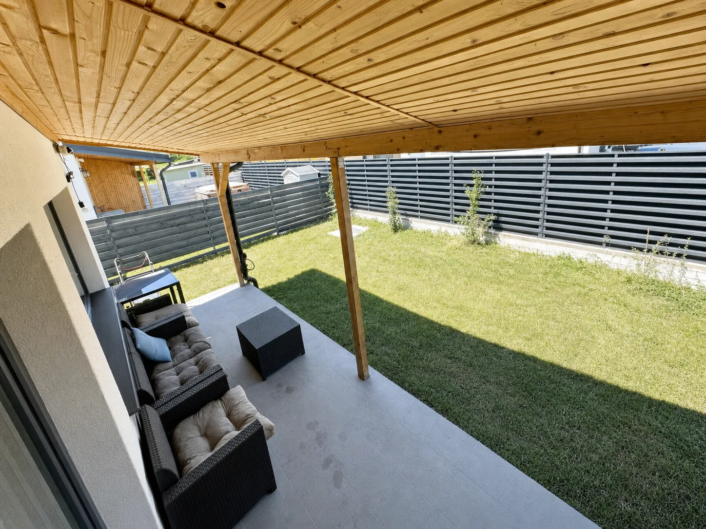 Fotografie – Jumătate de duplex cu 4 camere în Otopeni, zona Odăile, 126 m² și teren de 240 m², Odăile · Otopeni
