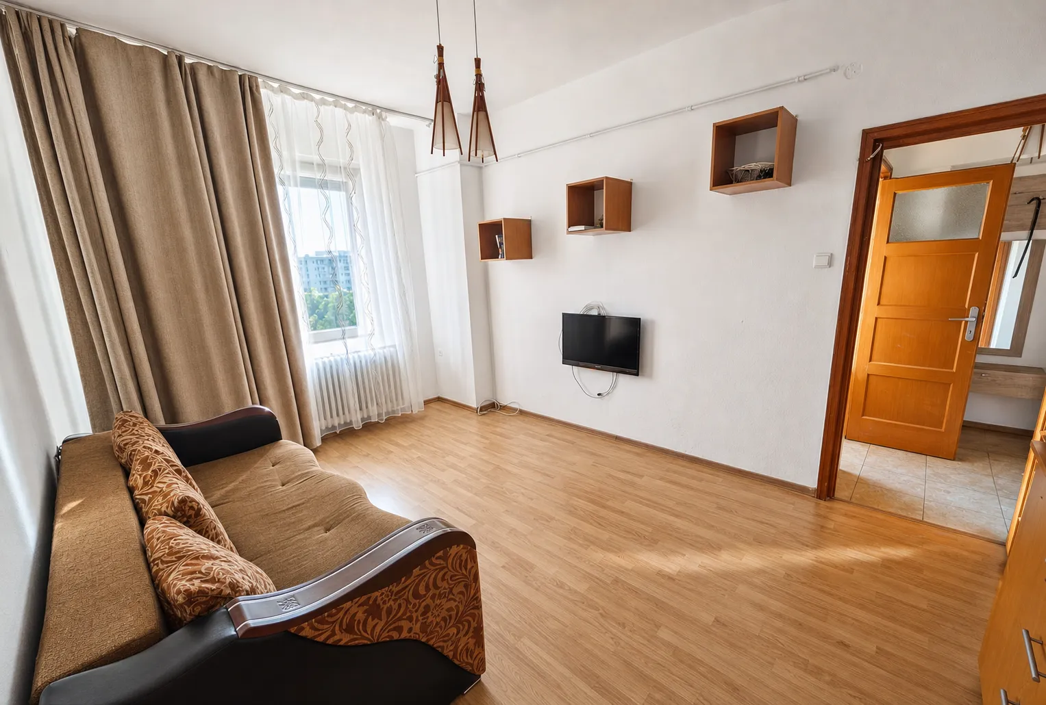 Fotografie – Apartament cu 2 camere la Piața Romană, 44 m², renovat, Piața Romană · Sector 1