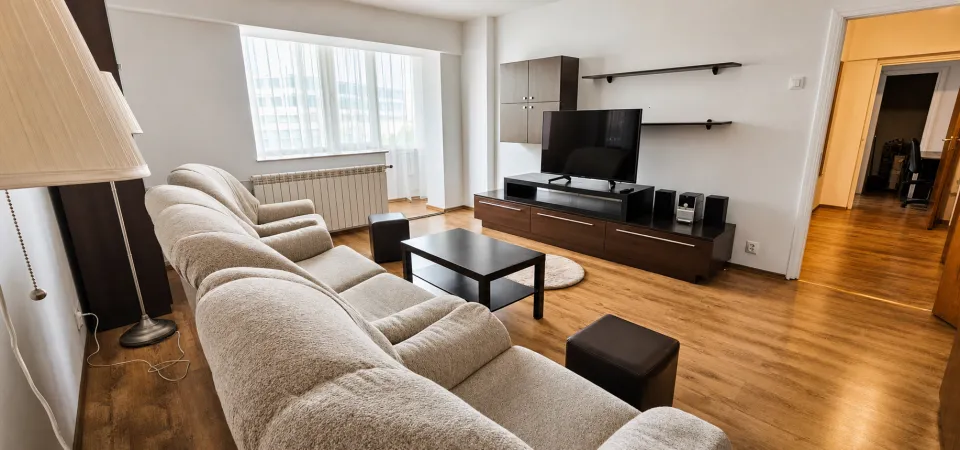 Apartament cu 2 camere decomandat în zona Unirii, Sector 3, 62 m²